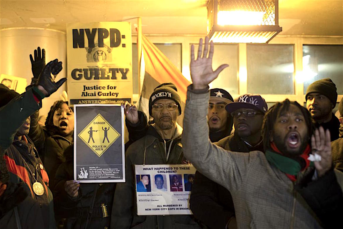 Family and supporters of Akai Gurley hold angry rally outside the office of Brooklyn DA Thompson