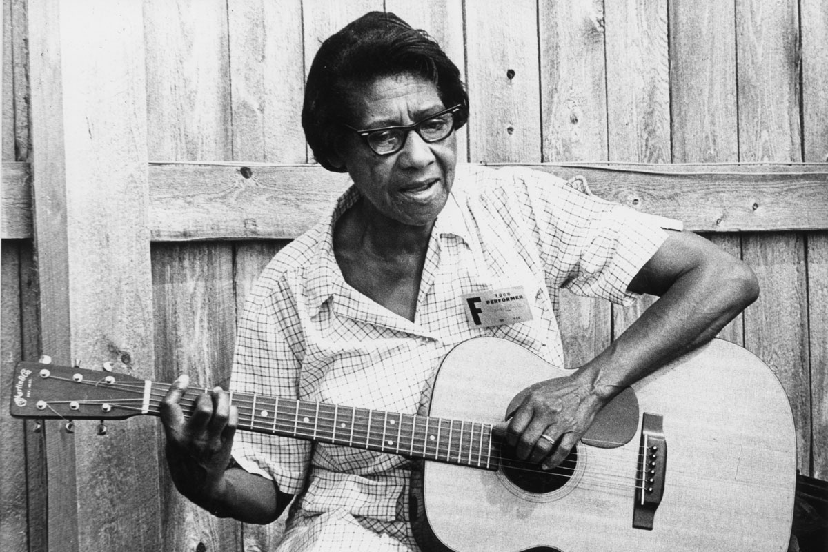 Watch: This African American folk legend won her first Grammy at age 90 | Timeline