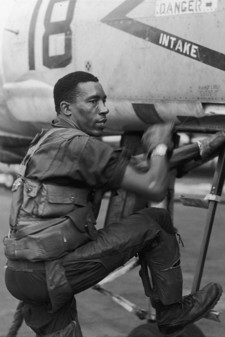 Frank E. Petersen, First Black General in Marines, Dies at 83 | The New York Times