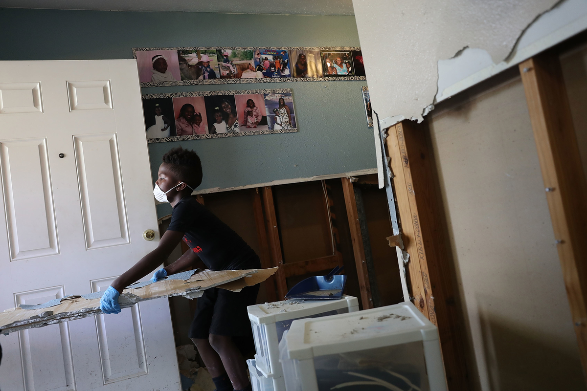 Race, Class Impact Houston Resisdents’ Recovery From Hurricane Harvey | Colorlines