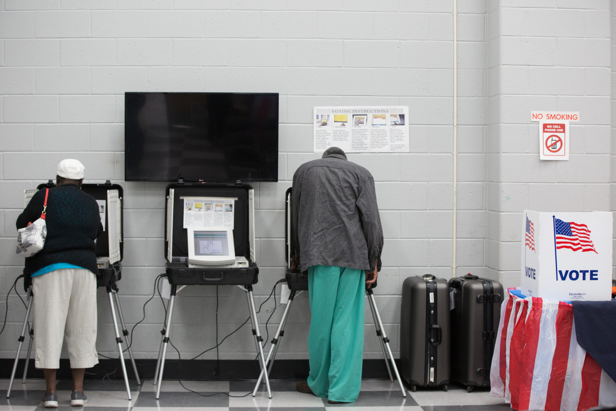Georgia County and Secretary of State Sued for Rejecting Minority Absentee Ballots at High Rates | Mother Jones