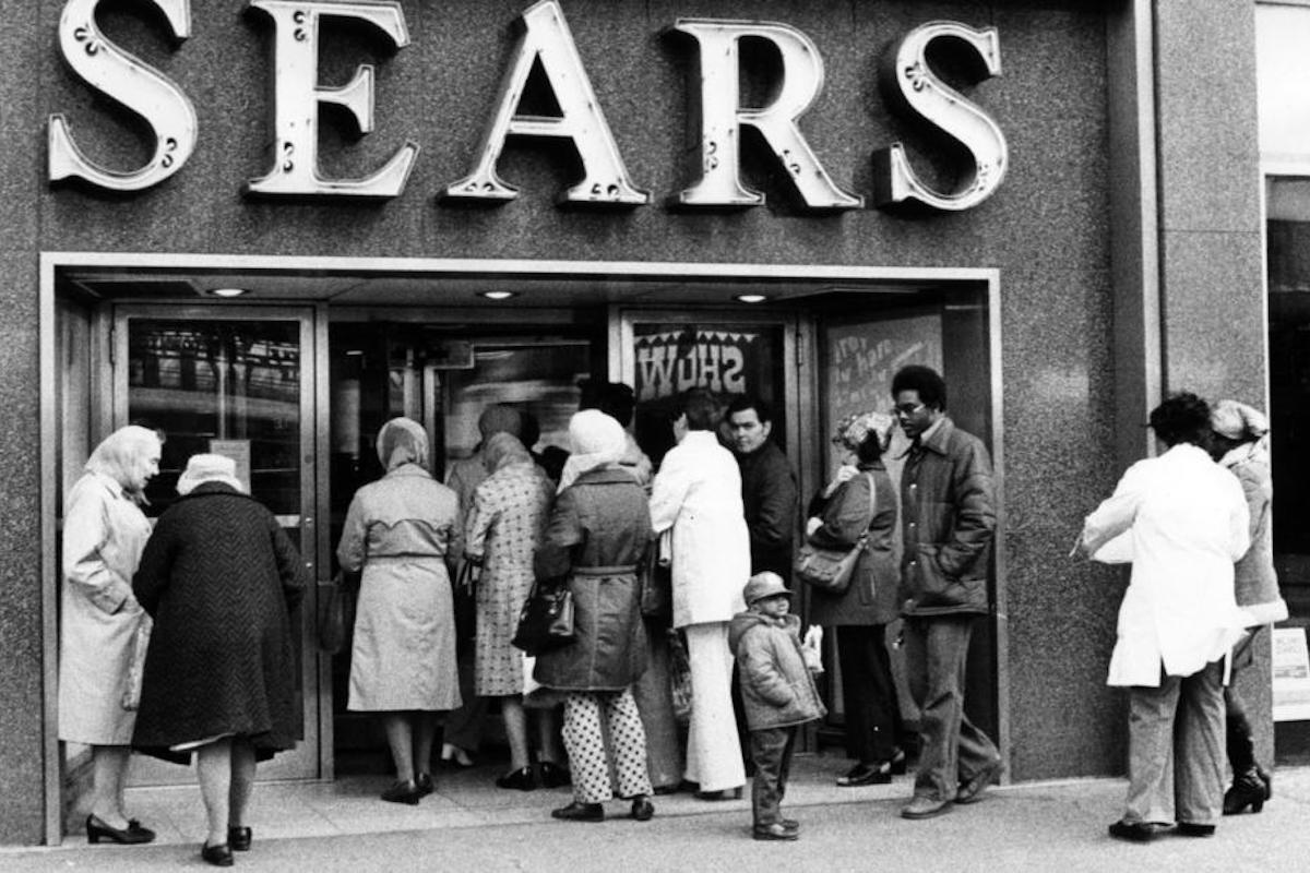 Beaten by Amazon and Walmart, Sears faces the end after 125 years | The Guardian