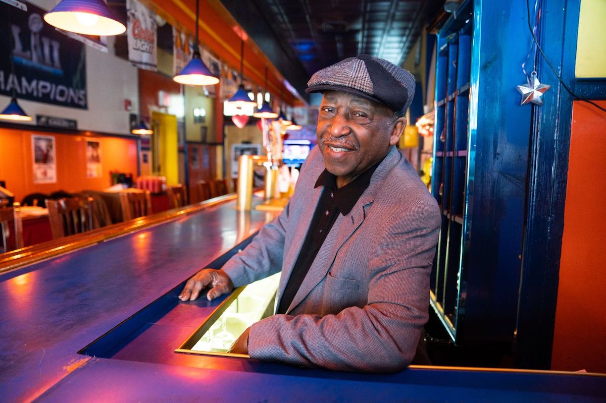 This North Philly bar near Temple hosted legends like Coltrane and Patti LaBelle, but its owner refuses to sell | The Inquirer, Philly.com