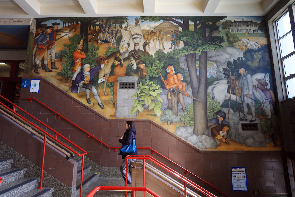 These High School Murals Depict an Ugly History. Should They Go? | The New York Times