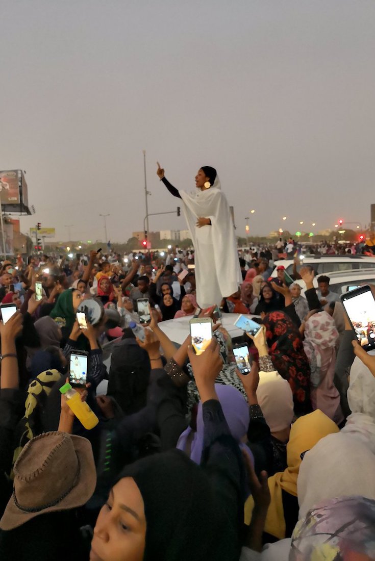The Viral Photograph that Has Come to Symbolize Sudan’s Uprising | Hyperallergic