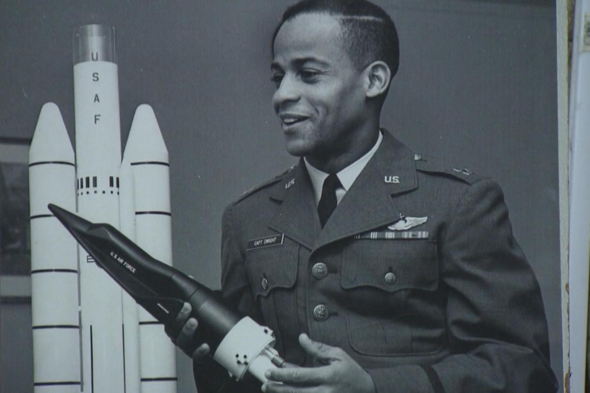 Ed Dwight Was Set to Be the First Black Astronaut. Here’s Why That Never Happened. | The New York Times