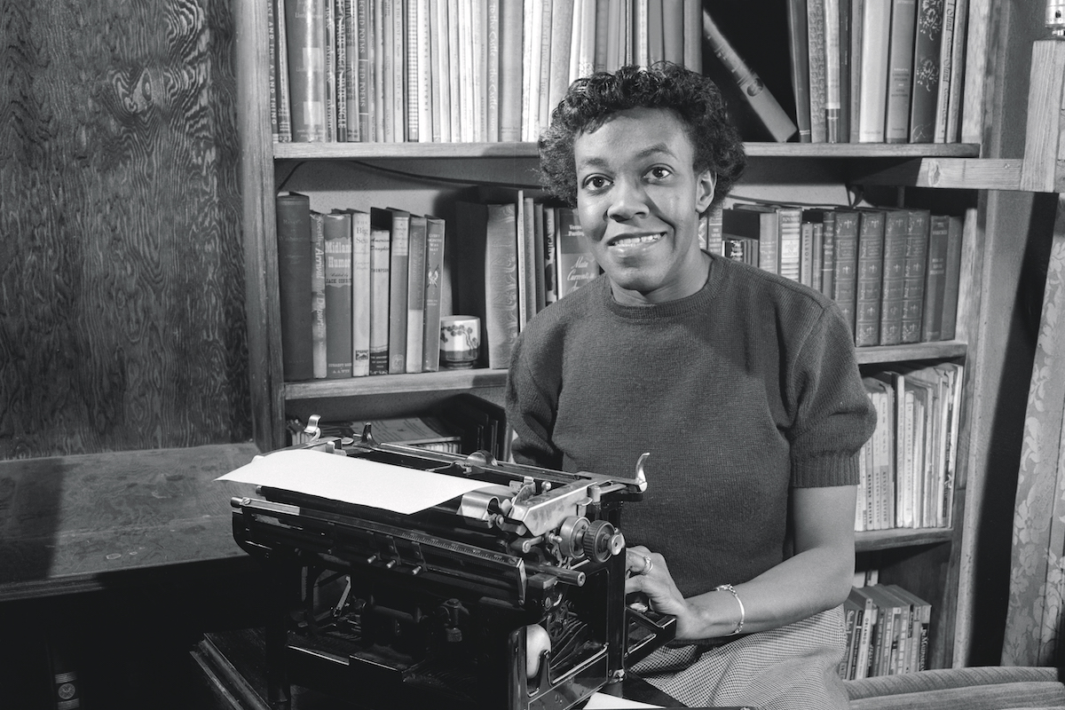 Biography of Gwendolyn Brooks, the People’s Poet | ThoughtCo
