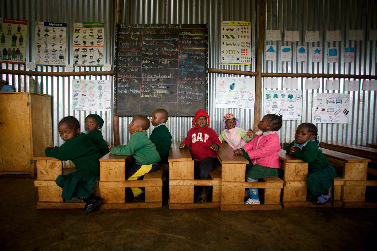 Coronavirus: Kenyan schools to remain closed until 2021 | BBC News