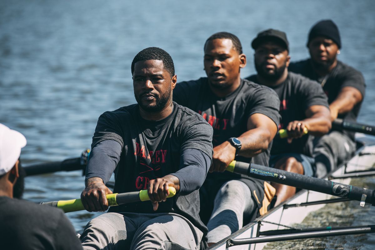 They came from Chicago’s West Side to become the nation’s first all-Black high school rowing team  | The Washington Post