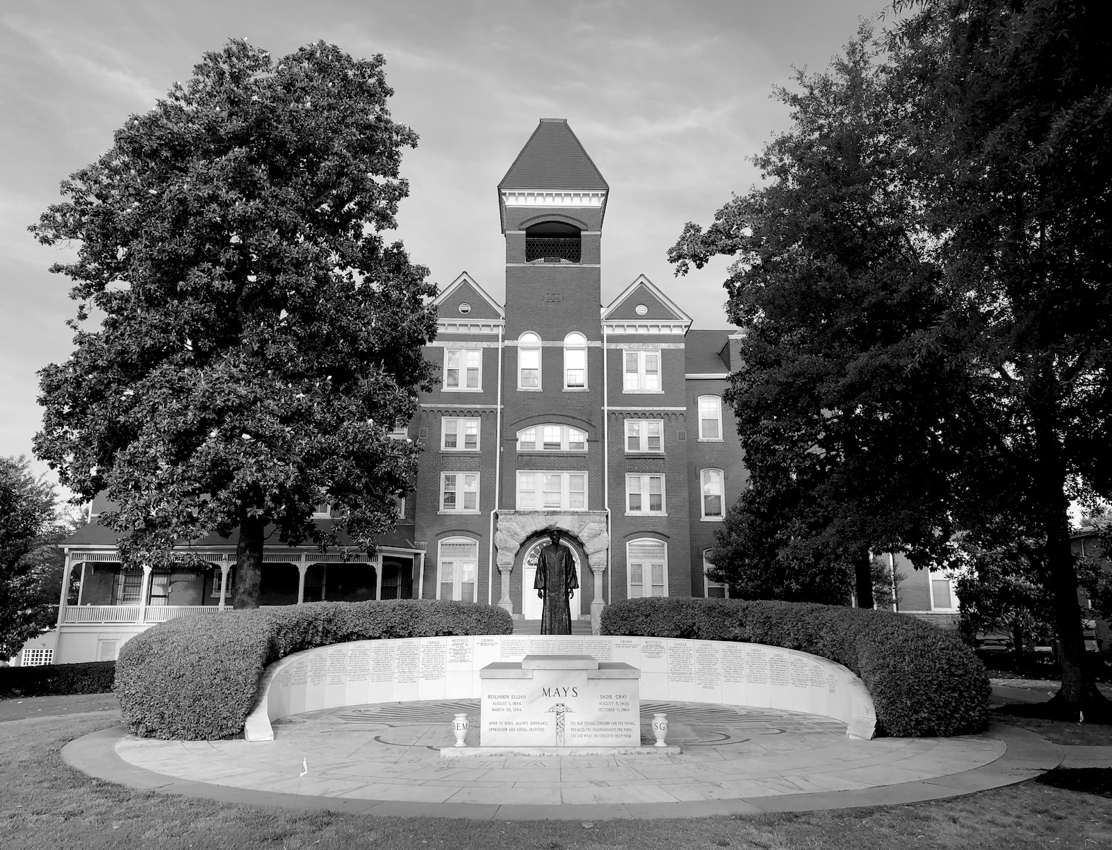 Samuel L. Jackson, Morehouse University, KOLUMN, African American News, Black News, African American Journalism, Black Journalism, African American History, Black History, African American Art, Black Art, African American Music, Black Music, African American Wealth, Black Wealth, African American Education, Black Education, Historic Black University or College, HBCU